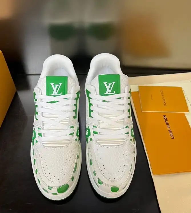 hype Louis Vuitton Sneakers