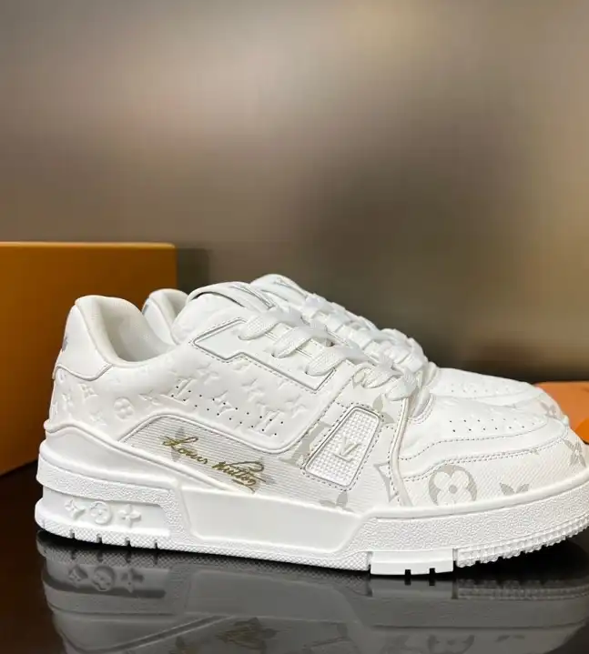 hype Louis Vuitton Sneakers