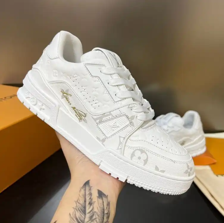 hype Louis Vuitton Sneakers