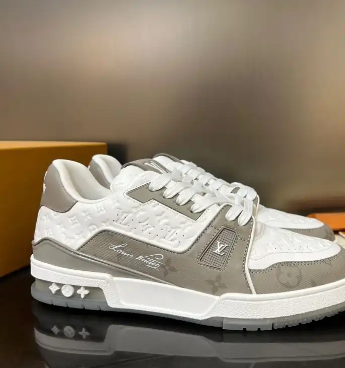 hype Louis Vuitton Sneakers