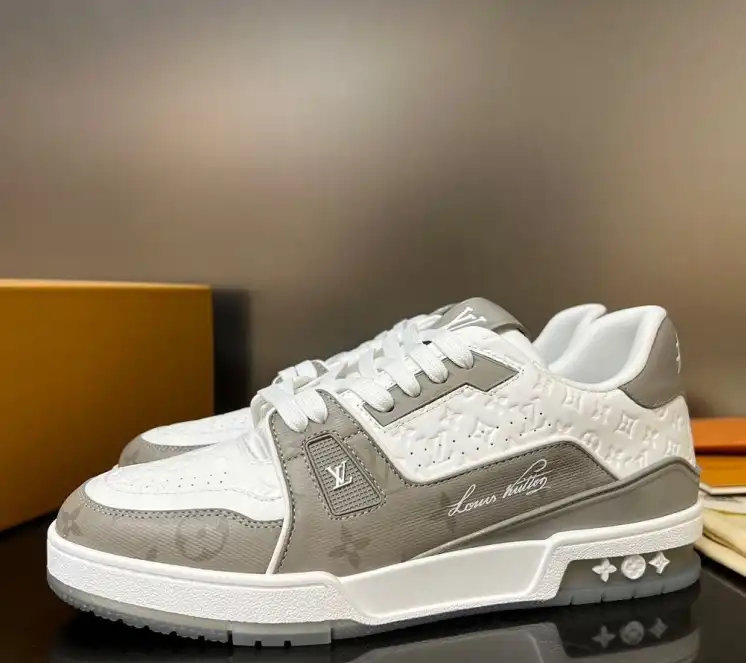 hype Louis Vuitton Sneakers