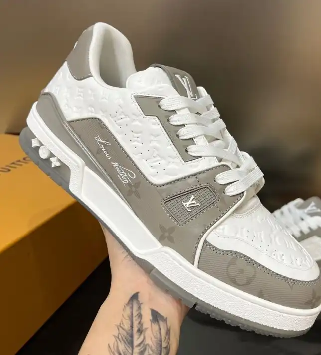 hype Louis Vuitton Sneakers