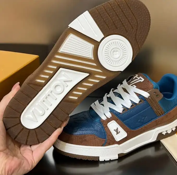 hype Louis Vuitton Sneakers