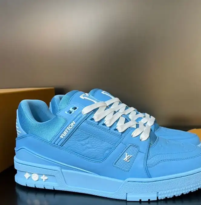 hype Louis Vuitton Sneakers