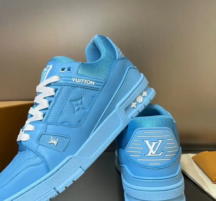 hype Louis Vuitton Sneakers