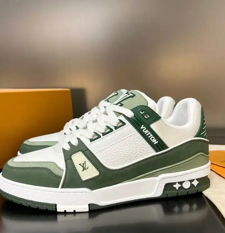 hype Louis Vuitton Sneakers