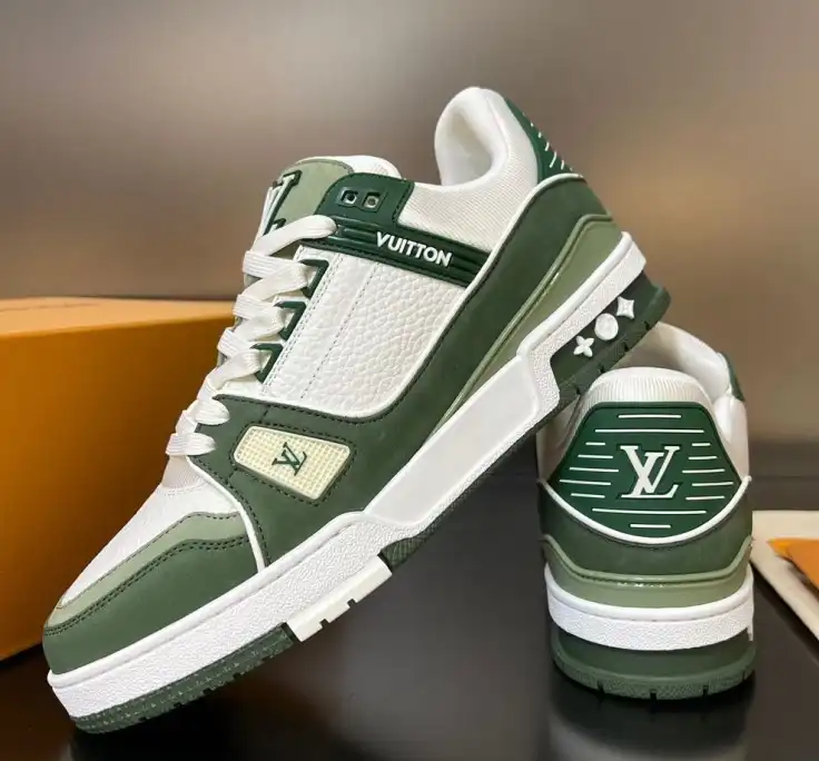 hype Louis Vuitton Sneakers