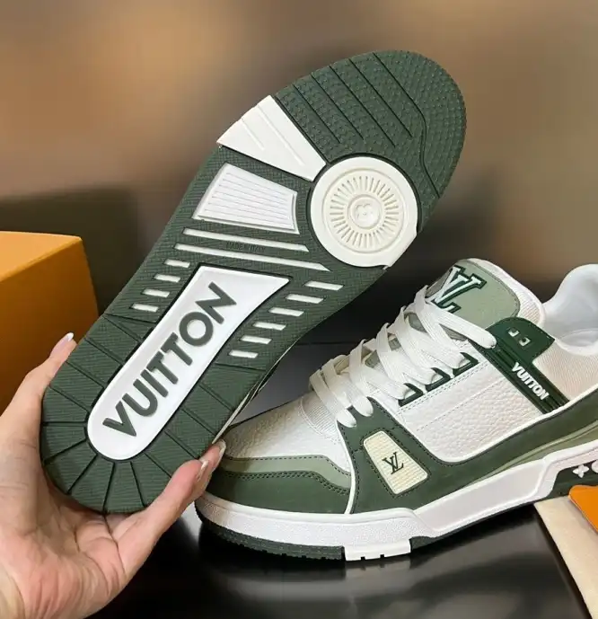 hype Louis Vuitton Sneakers