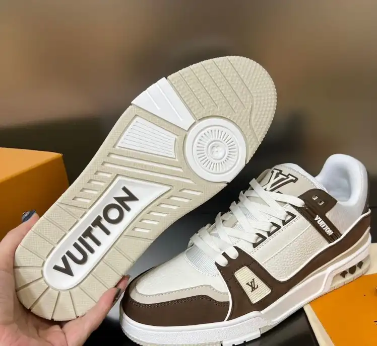 hype Louis Vuitton Sneakers