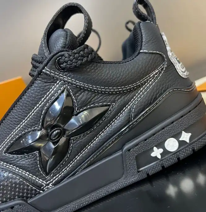 hype Louis Vuitton Sneakers