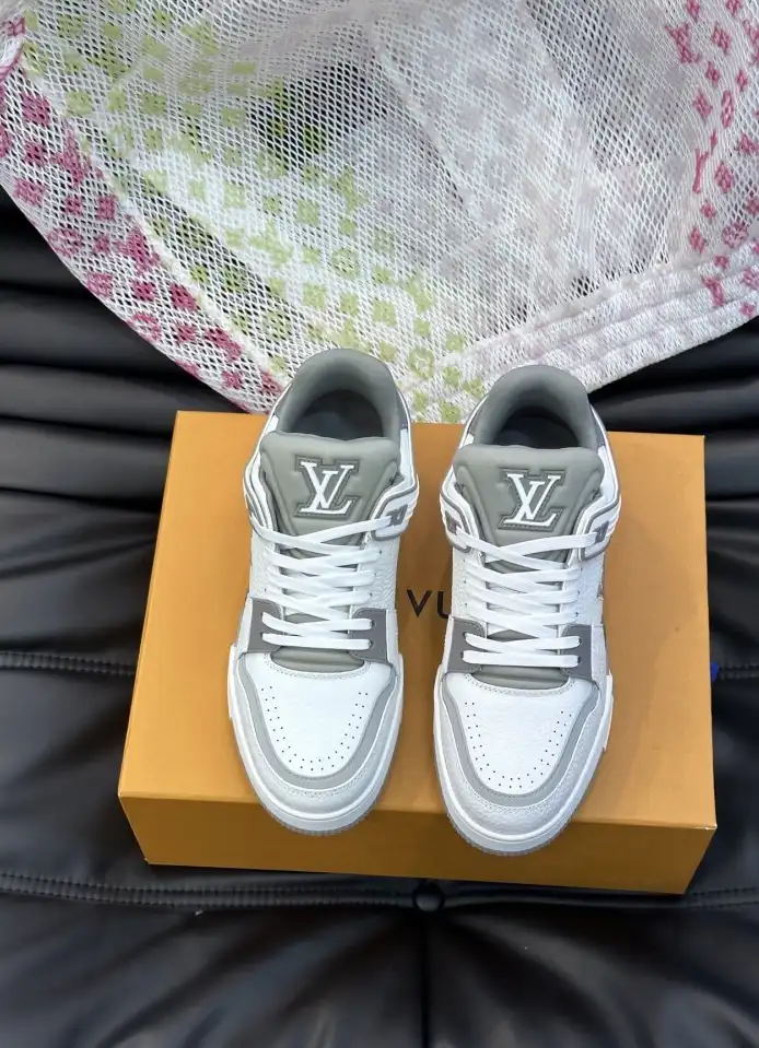 hype Louis Vuitton Sneakers