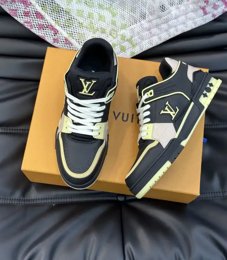 hype Louis Vuitton Sneakers