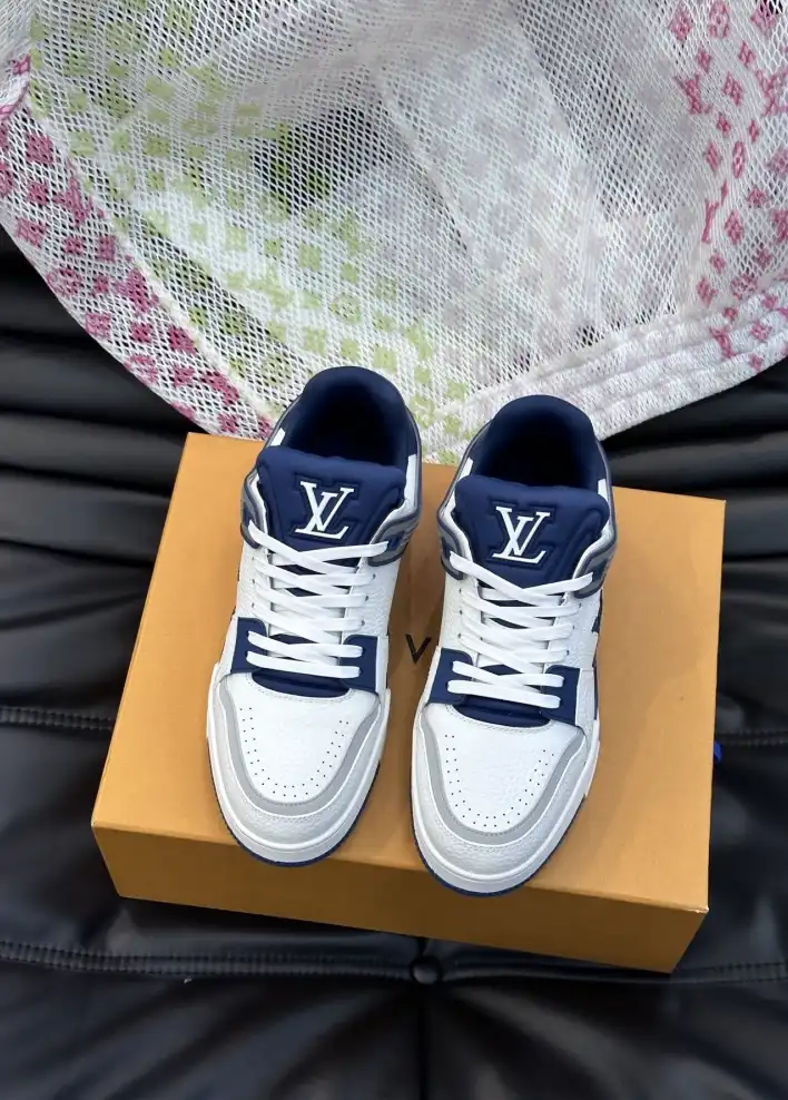 hype Louis Vuitton Sneakers