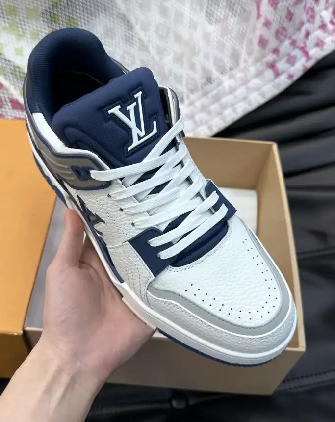 hype Louis Vuitton Sneakers