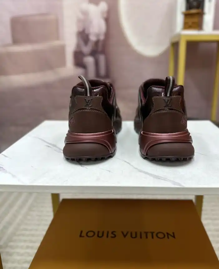 hype Louis Vuitton Sneakers