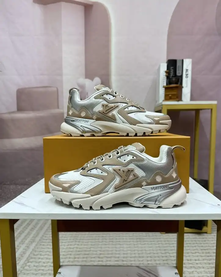 hype Louis Vuitton Sneakers