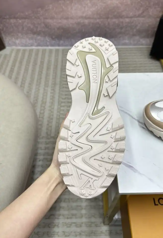 hype Louis Vuitton Sneakers