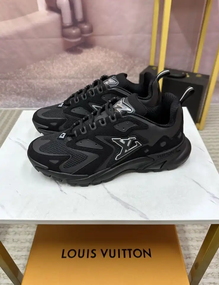 hype Louis Vuitton Sneakers