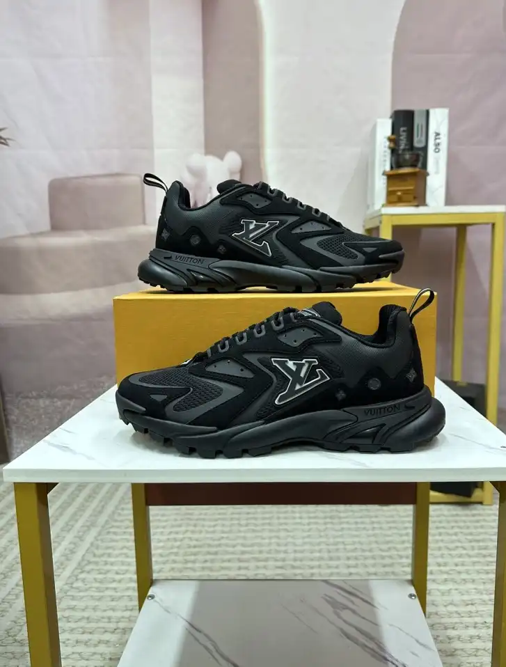 hype Louis Vuitton Sneakers