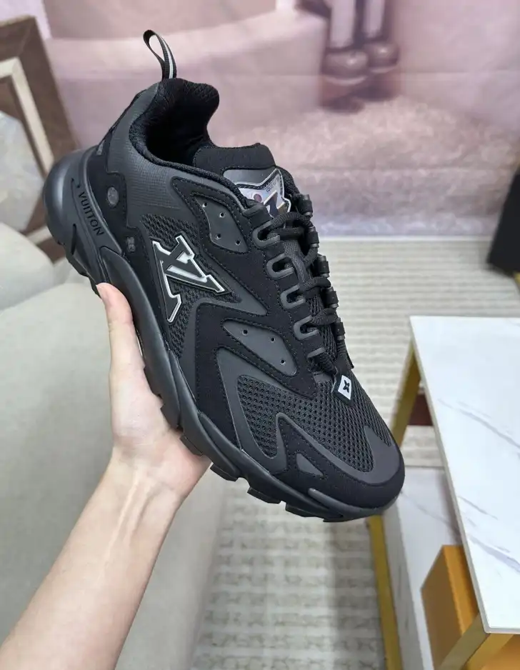 hype Louis Vuitton Sneakers