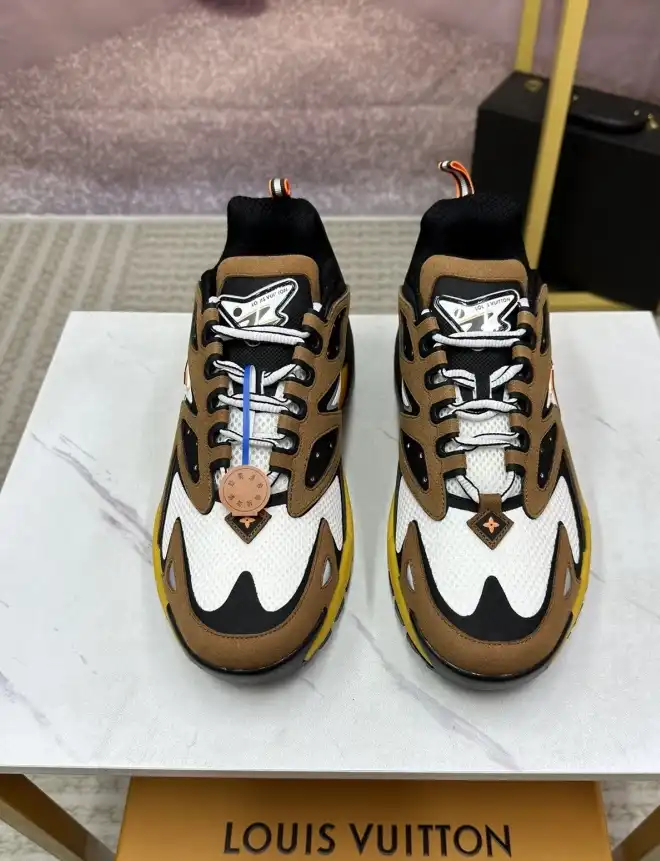 hype Louis Vuitton Sneakers