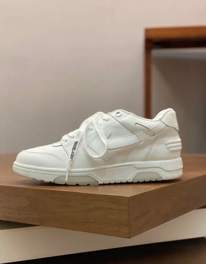 hype Off-White Sneakers