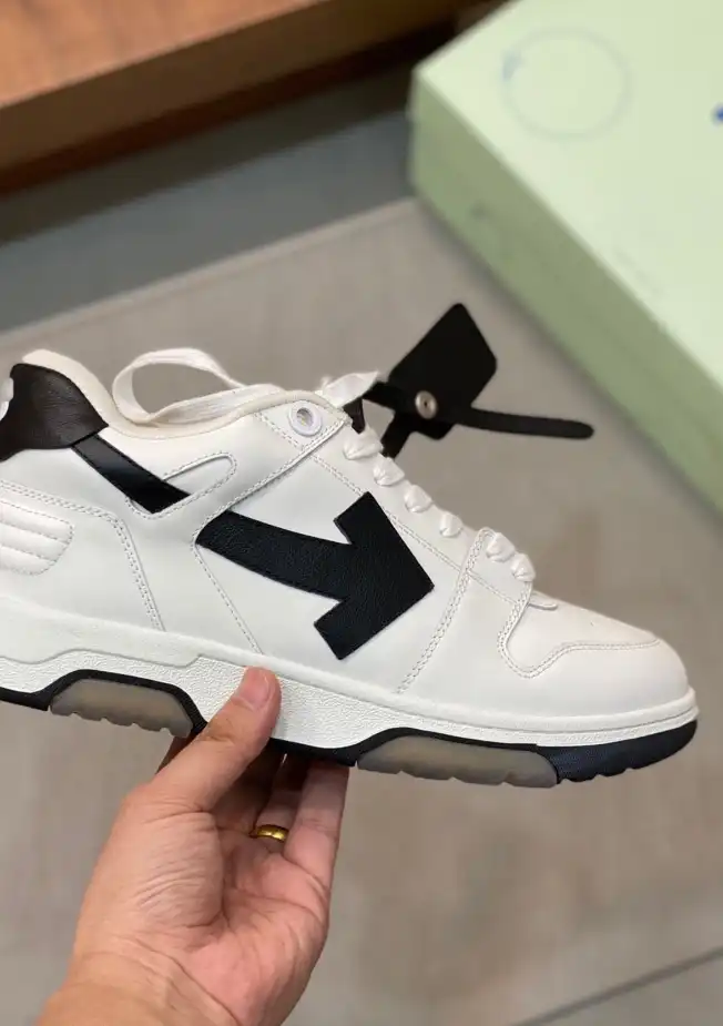 hype Off-White Sneakers