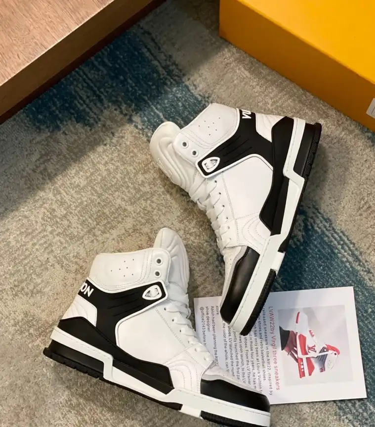 hype Louis Vuitton Sneakers