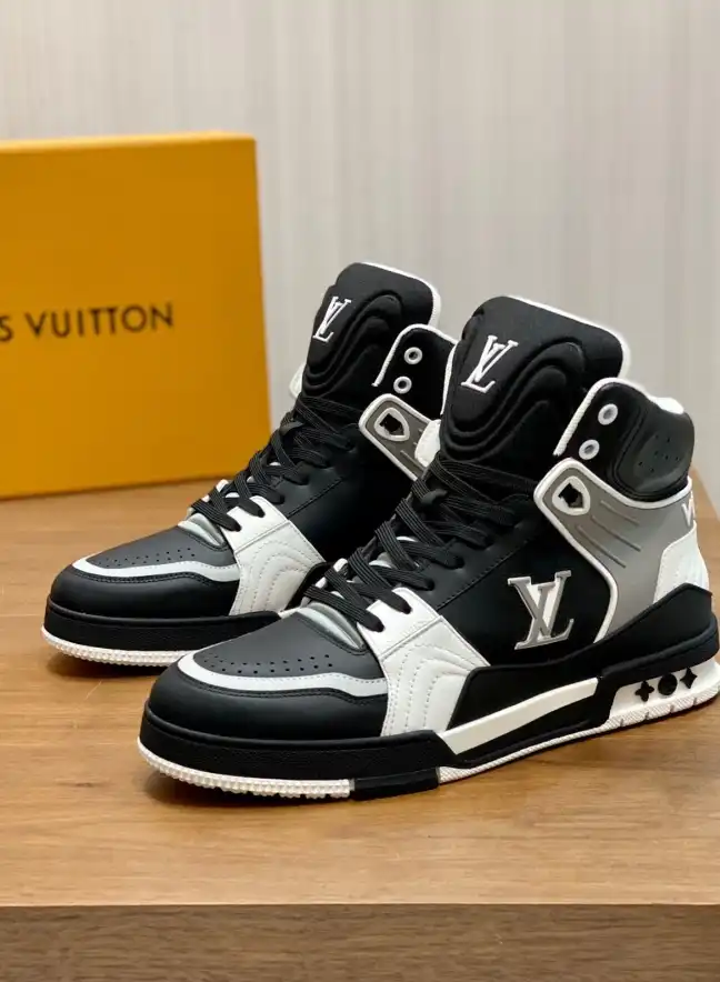 hype Louis Vuitton Sneakers