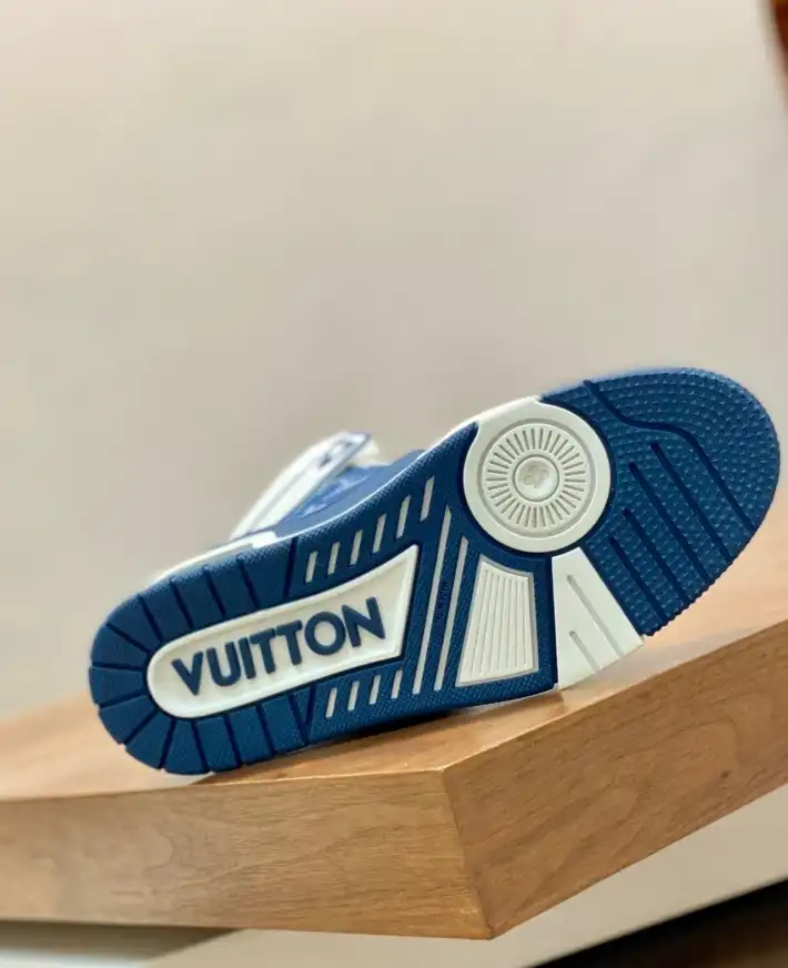 hype Louis Vuitton Sneakers