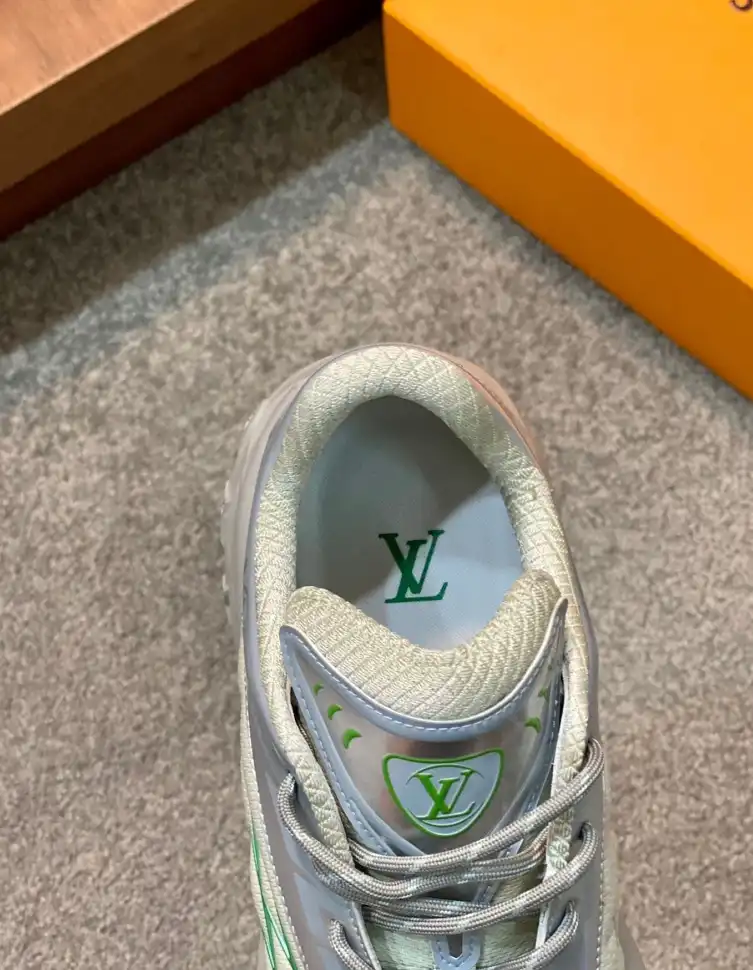 hype Louis Vuitton Sneakers