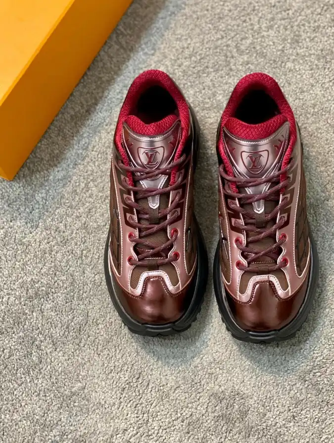 hype Louis Vuitton Sneakers