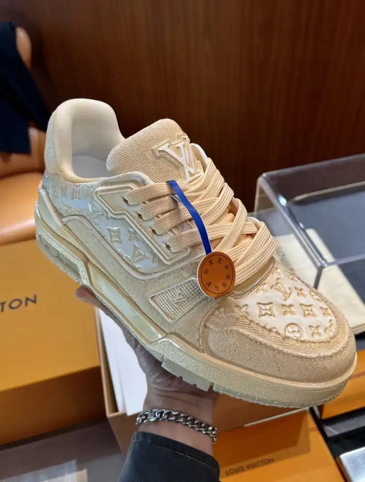 hype Louis Vuitton Sneakers