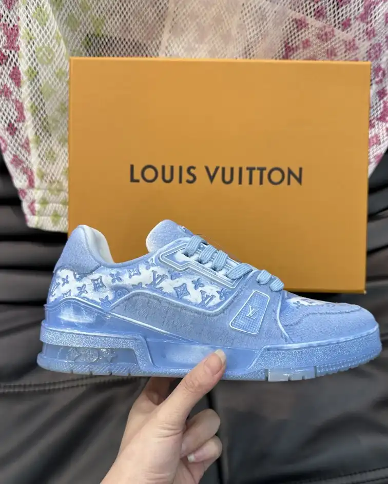 hype Louis Vuitton Sneakers