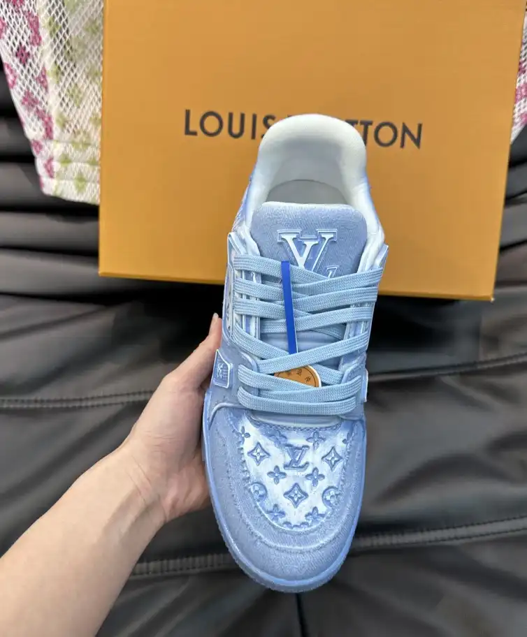 hype Louis Vuitton Sneakers