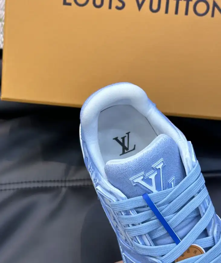 hype Louis Vuitton Sneakers