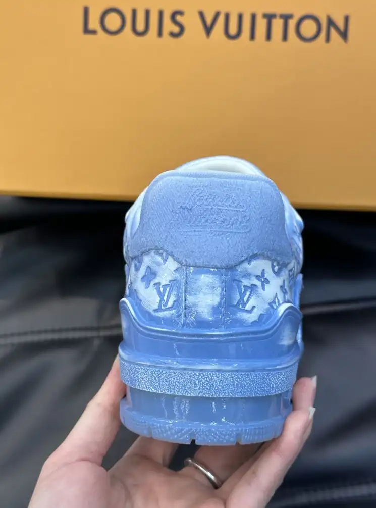 hype Louis Vuitton Sneakers