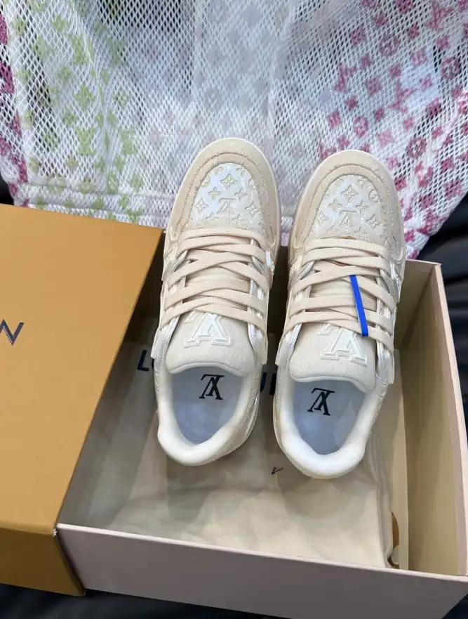 hype Louis Vuitton Sneakers