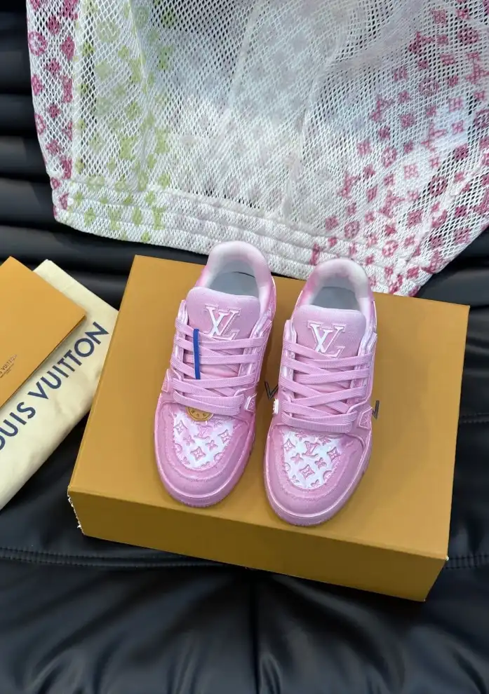 hype Louis Vuitton Sneakers