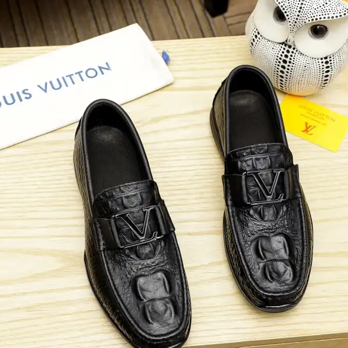 hype Louis Vuitton Sneakers