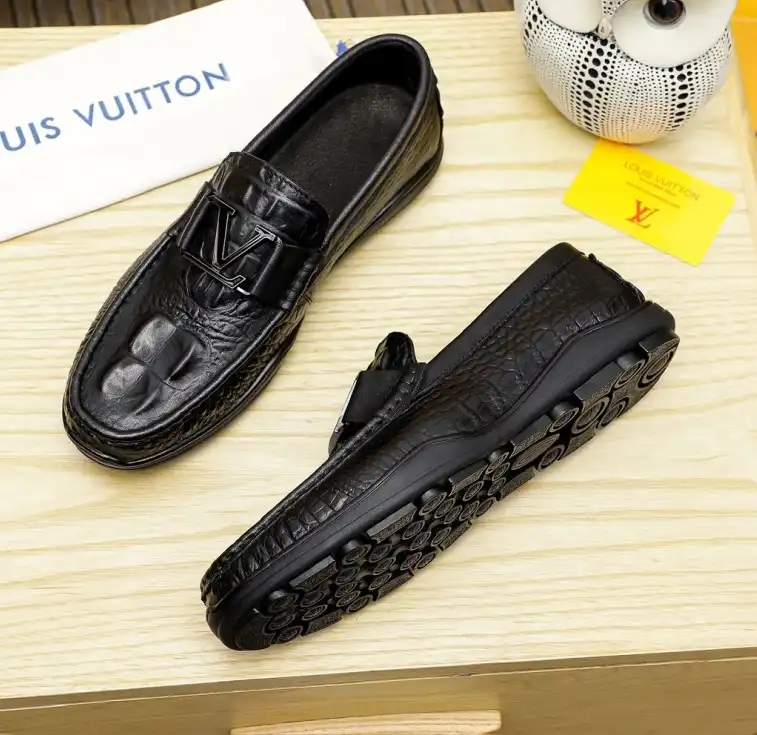 hype Louis Vuitton Sneakers