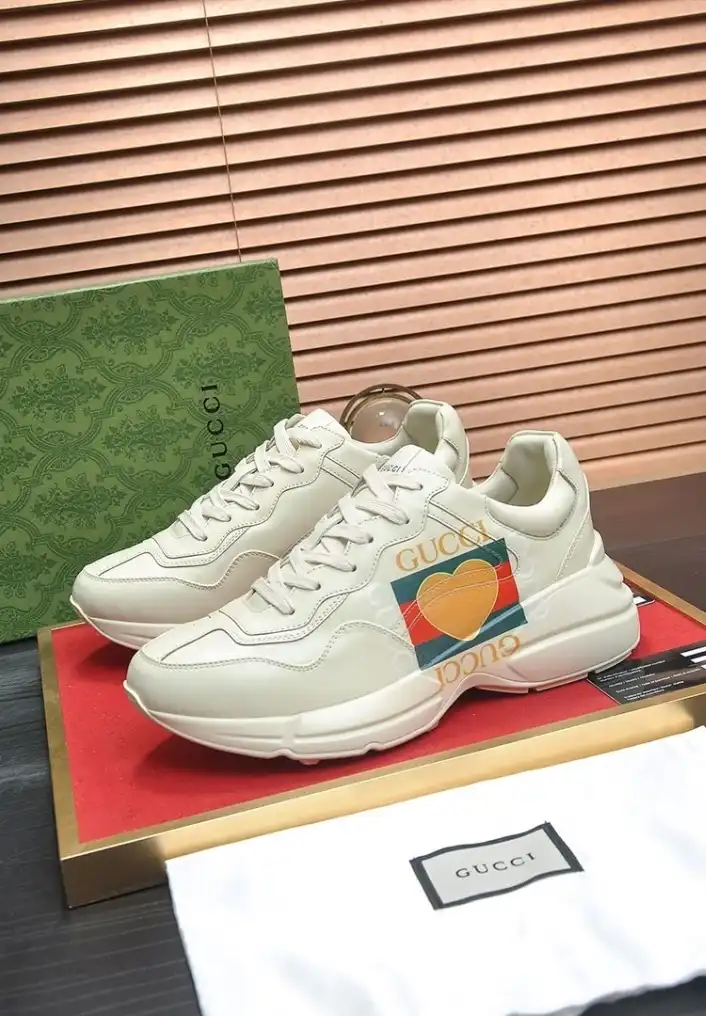 hype Gucci Sneakers