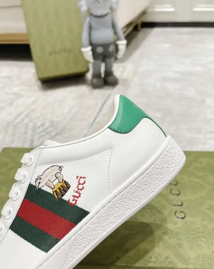 hype Gucci Sneakers