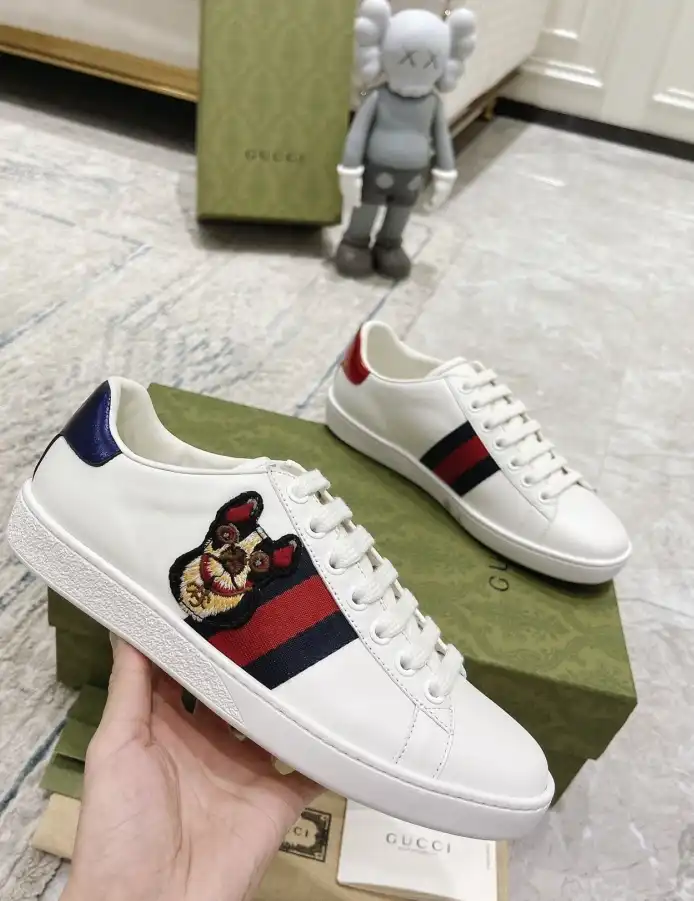 hype Gucci Sneakers