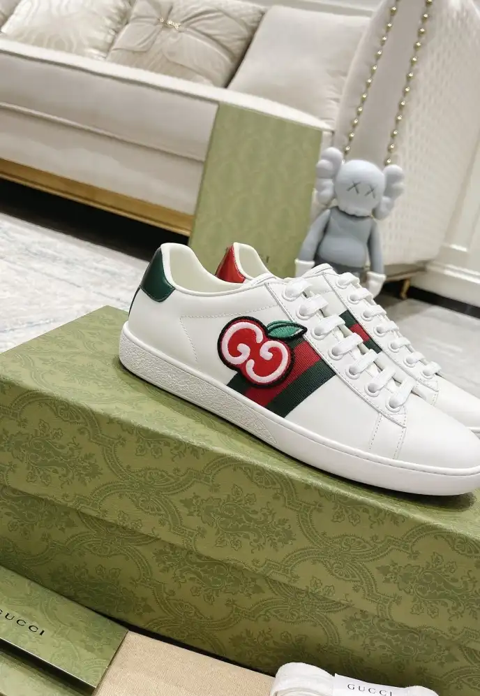 hype Gucci Sneakers