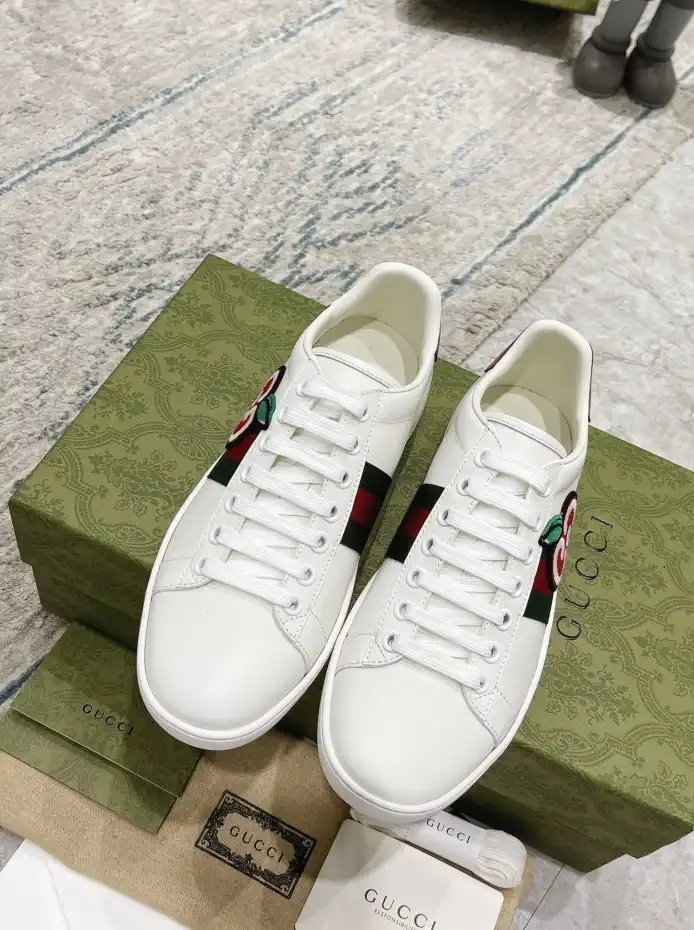 hype Gucci Sneakers