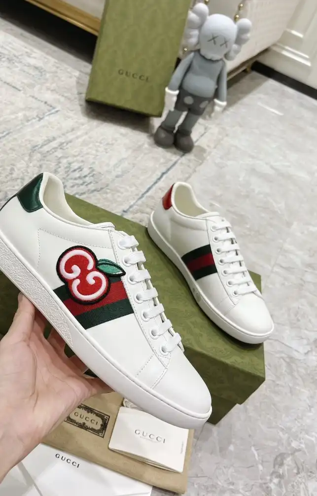 hype Gucci Sneakers