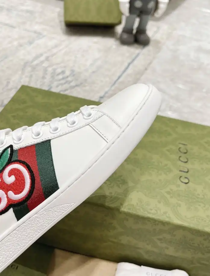 hype Gucci Sneakers