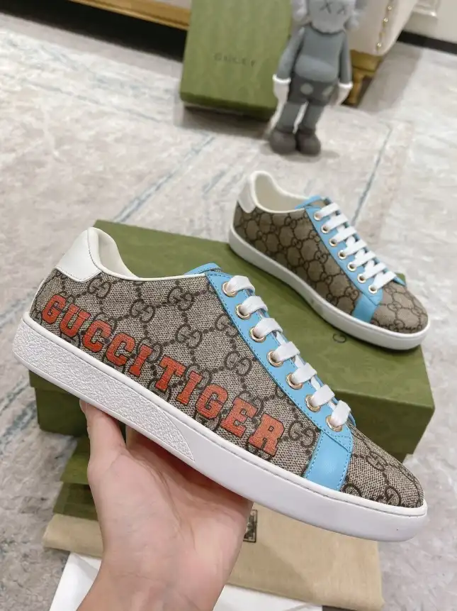 hype Gucci Sneakers