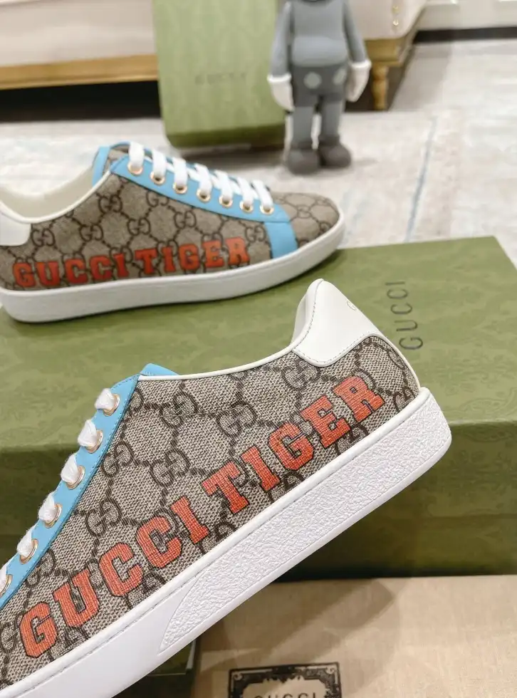 hype Gucci Sneakers